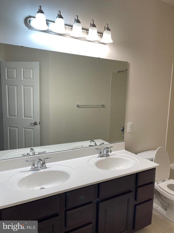 Building Photo - 7287 Elkridge Crossing Way