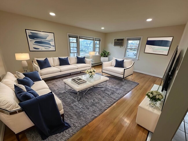 Building Photo - 368 New York Ave