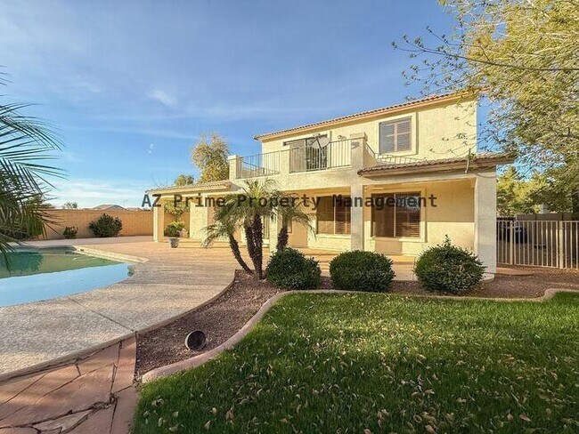 Building Photo - 10445 W Windsor Ave