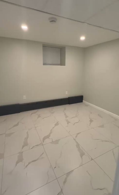 Building Photo - 251 E 46th St