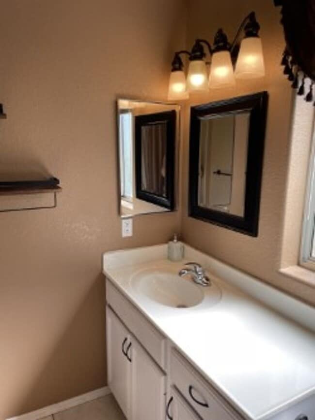 Building Photo - 2295 Senita Dr