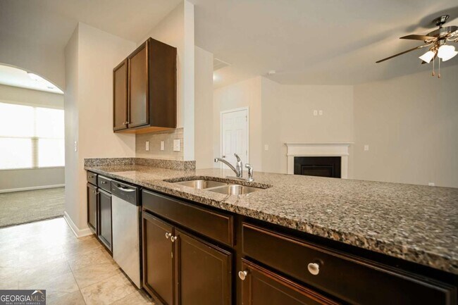 Building Photo - 3764 Shenfield Dr