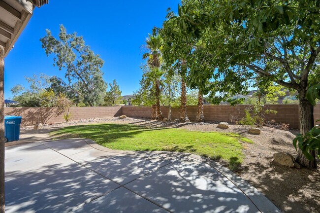 Building Photo - SW!! Southern Highlands!!! 4 Bedrooms!!!  ...