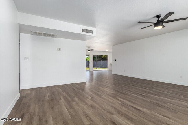 Building Photo - 1713 W Cortez Cir