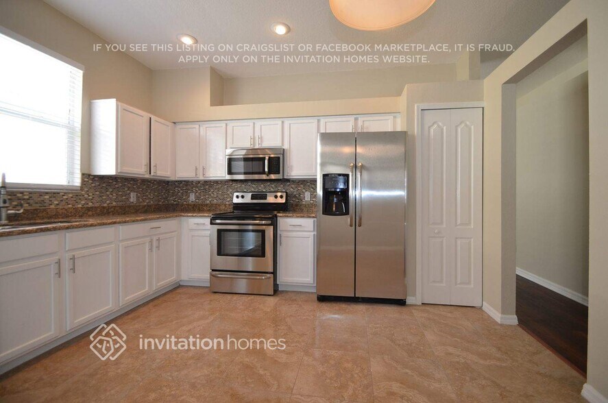 Building Photo - 9325 Hunters Park Way