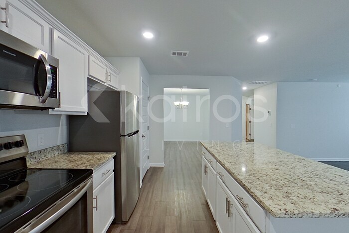 Building Photo - 247 Western Red Cedar Dr