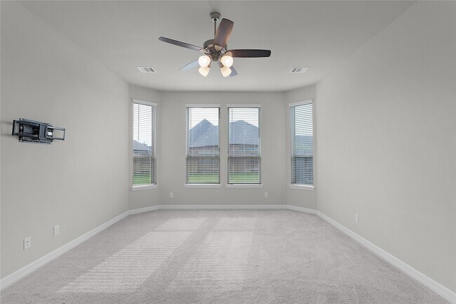 Building Photo - 6026 Lake Bridge Ln