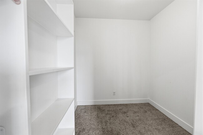 Building Photo - 417 Ripple Edge Ct