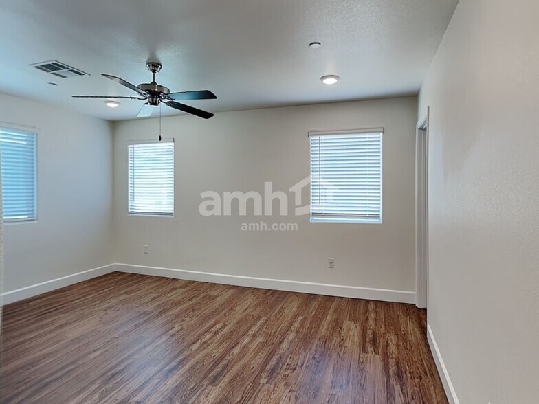 Building Photo - 81 Hot Ponds Ln