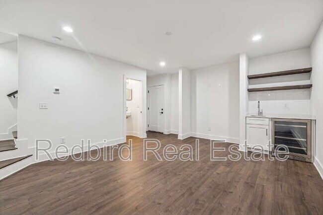 Building Photo - 2050 McKinley St