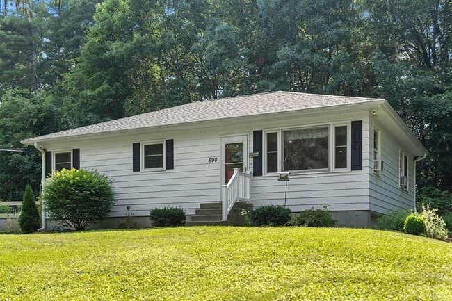 Building Photo - 590 Ashby State Rd