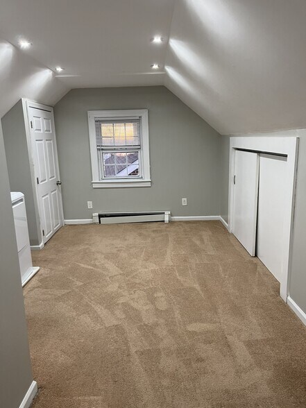 Building Photo - 1720 Burnet Ave