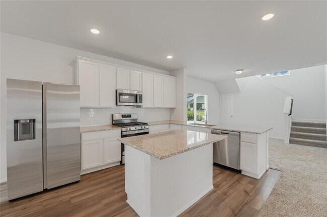 Building Photo - 133 Everglades Dr