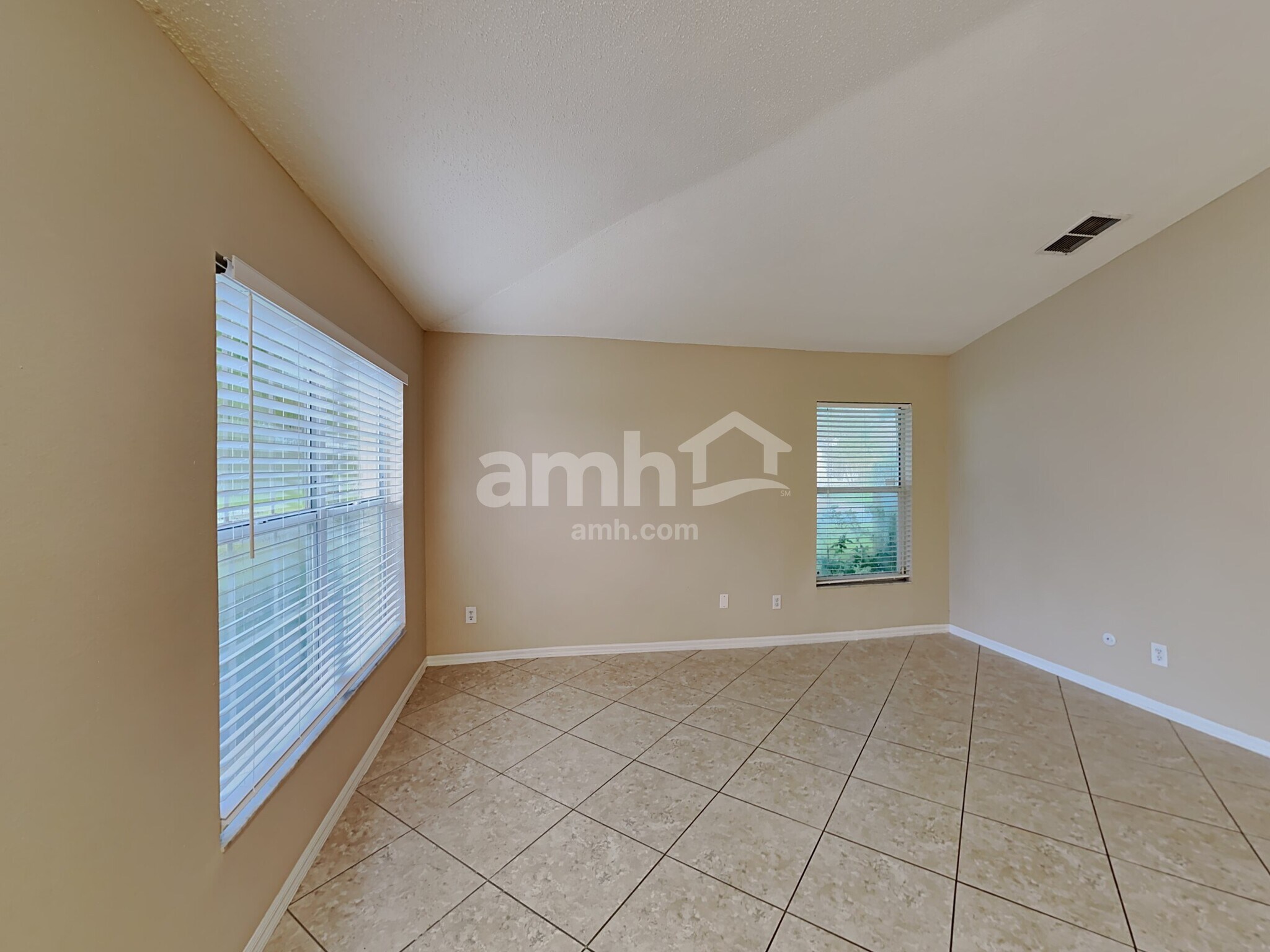 Building Photo - 28733 Midnight Star Loop