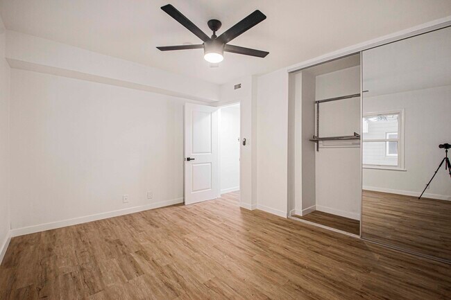 Building Photo - 8748.5 Belford Ave