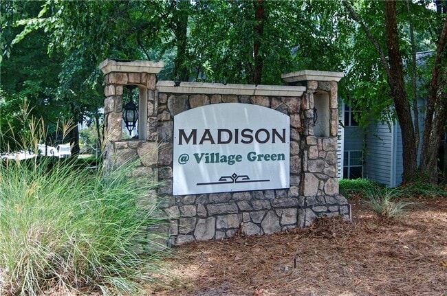 Primary Photo - 504 Madison Ct