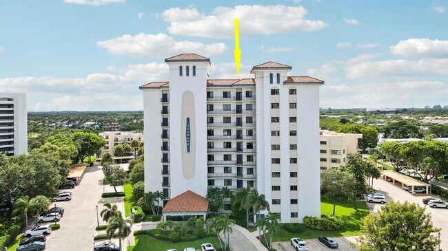 Building Photo - 370 Golfview Rd