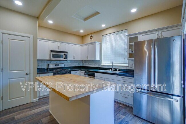 Building Photo - 4013 NE 89th Way