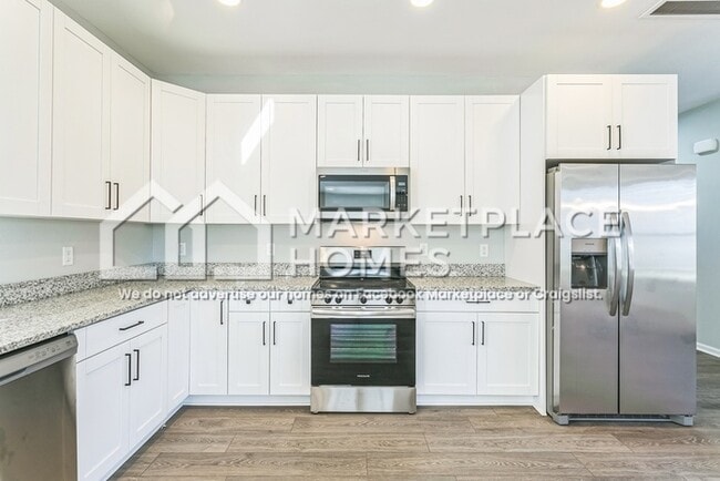 Building Photo - 731 30th St