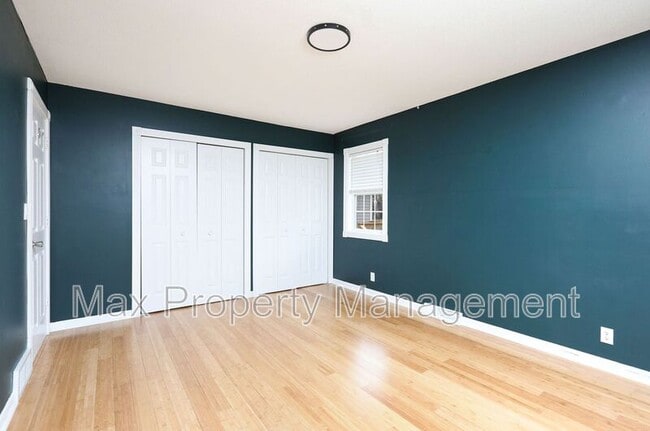 Building Photo - 1040 39th St