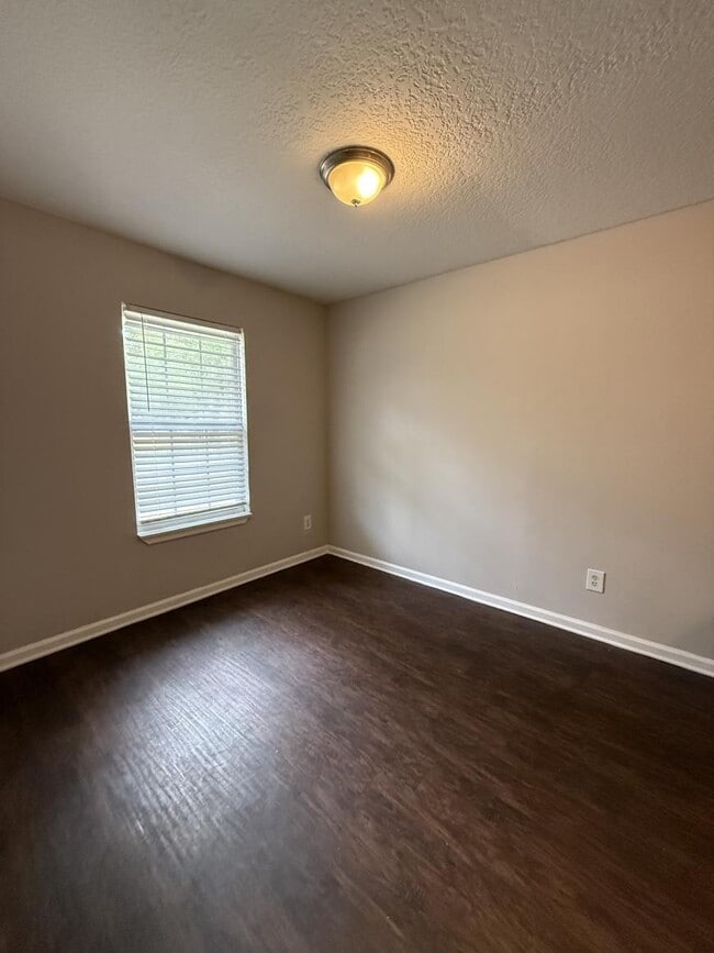 Building Photo - 0 bedroom in Jacksonville FL 32208
