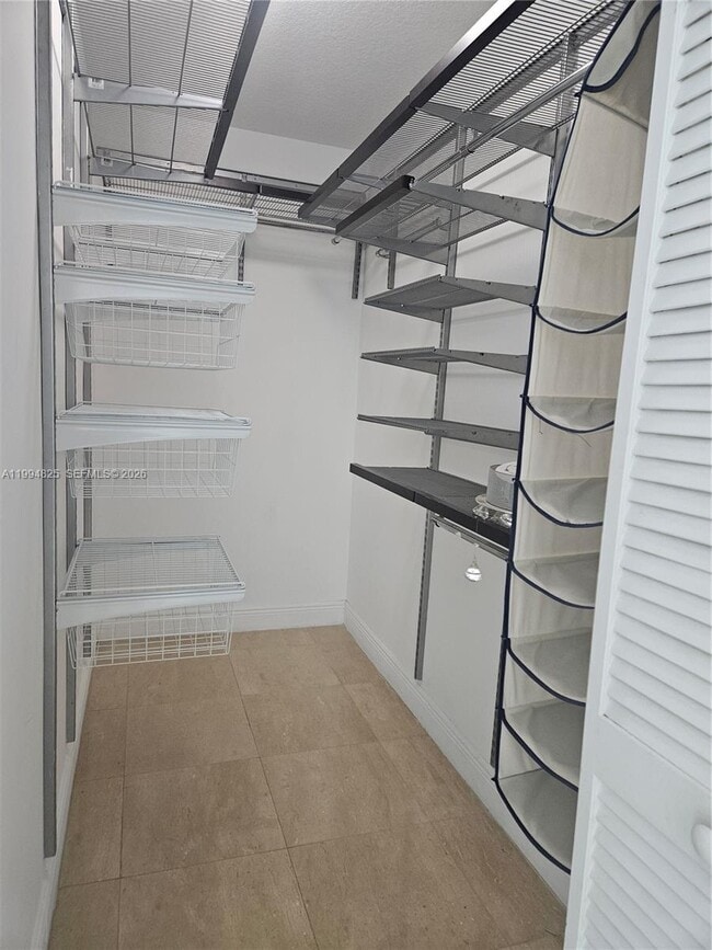 Building Photo - 41 SE 5th St