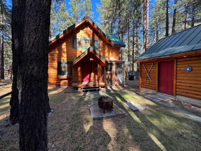 Building Photo - Furnished mountain cabin
