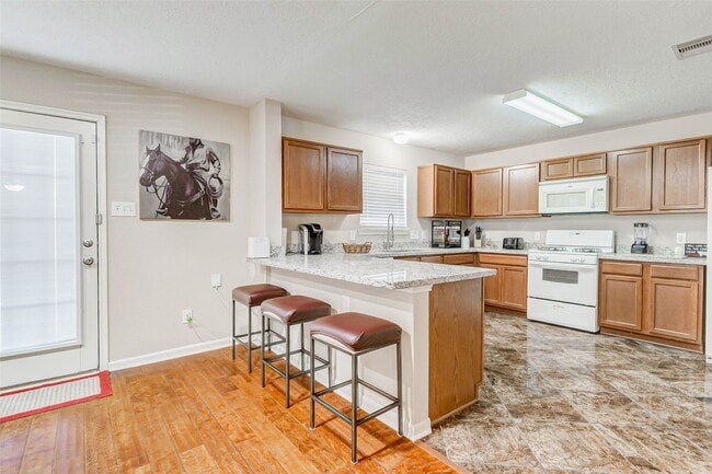 Building Photo - 12638 Skyview Manor Dr