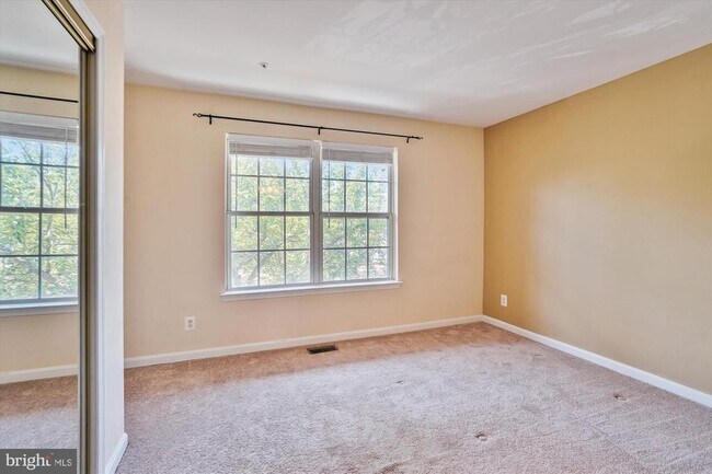 Building Photo - 45478 Whistling Terrace