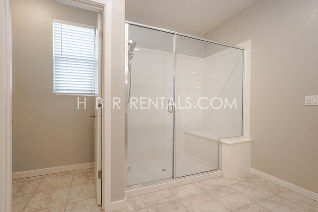 Building Photo - 1038 Osprey Dr