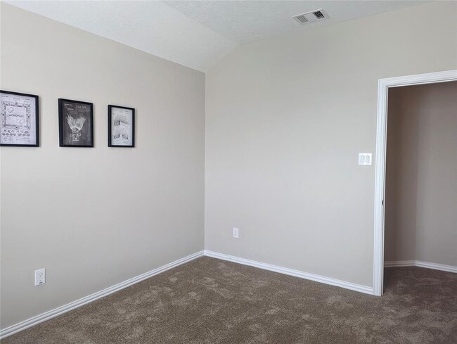 Building Photo - 10718 Wall Fern Way