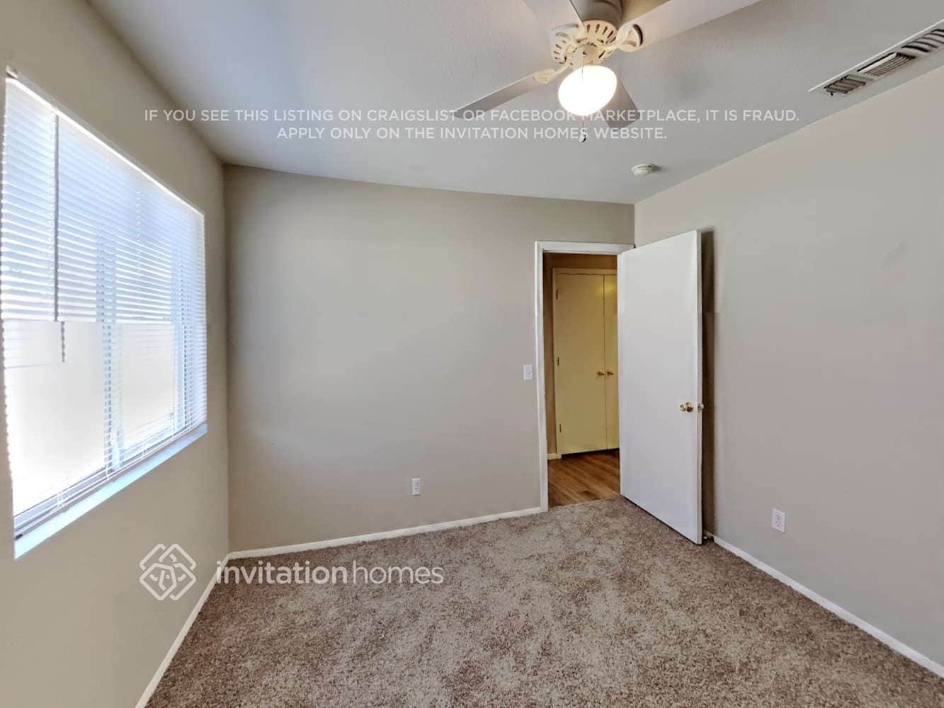 Building Photo - 8719 W Bobby Lopez Dr