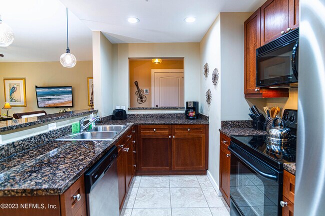 Building Photo - 955 Registry Blvd
