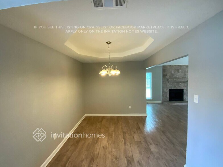 Building Photo - 653 Lemon Dr