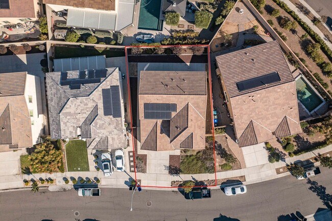 Building Photo - Large Single Family, 5 Bed 3 Bath, Corona-Norco Unified School District.