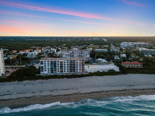 Building Photo - 900 Ocean Dr