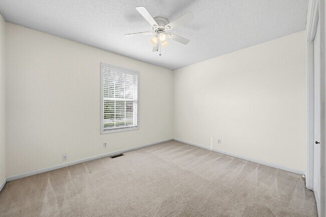 Building Photo - Charming 3-Bedroom Home with 2 Full Baths Ranch, Fenced in backyard with Storage Shed - Your Perf...