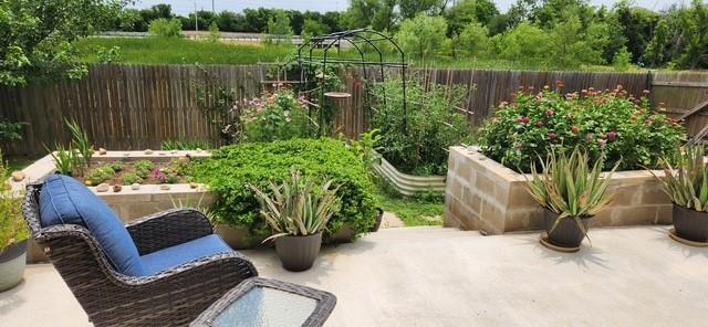 Building Photo - 132 Cibolo Creek Dr