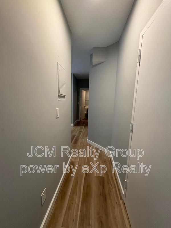 Building Photo - 56 Johnson St