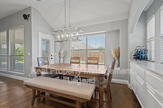 Building Photo - 1451 Cedar Hollow Dr