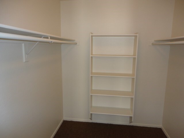 Building Photo - 8417 W Hilton Ave