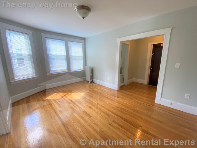 Building Photo - 156-158 Summer St Unit #414