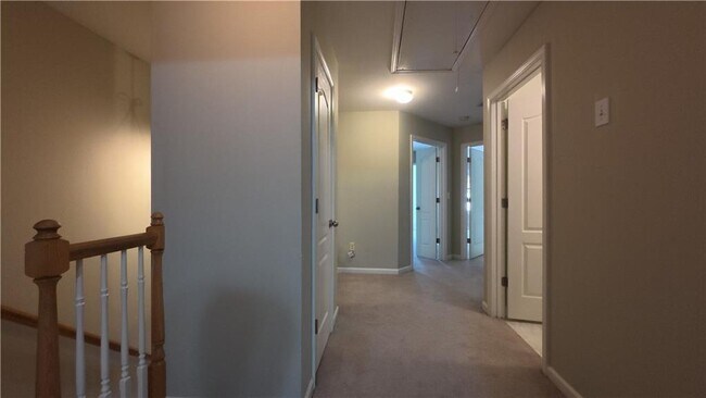 Building Photo - 2398 Meadow Falls Ln
