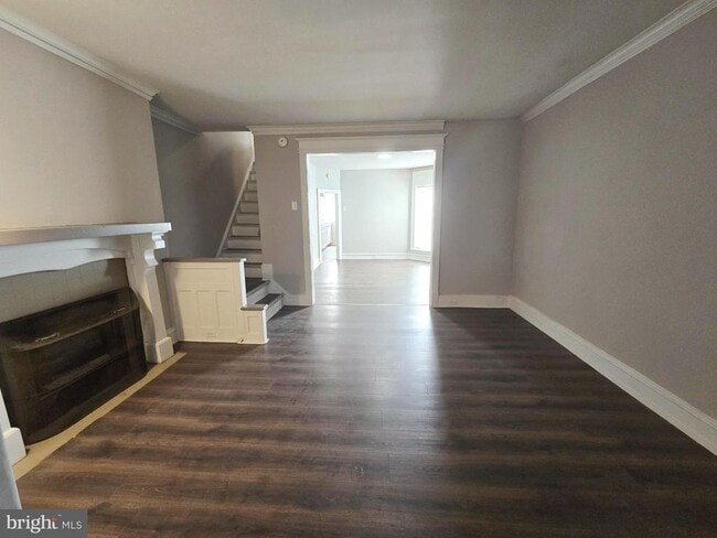 Primary Photo - 925 S 59th St