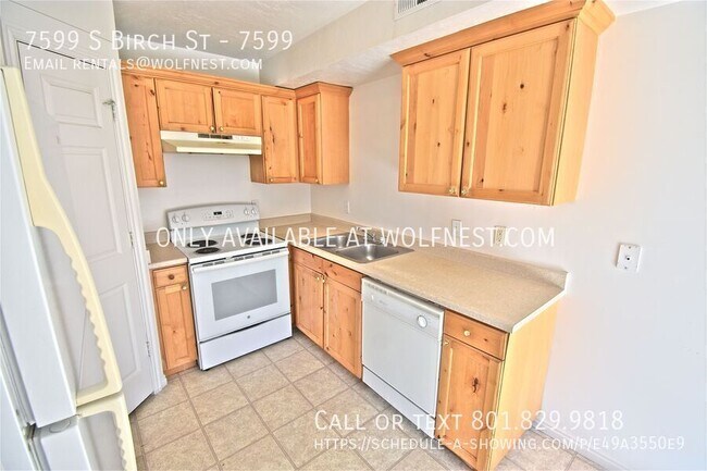 Building Photo - 7599 Birch St