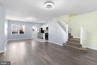 Building Photo - 617 Brinton St