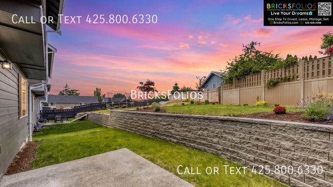 Building Photo - 1052 Banyan St