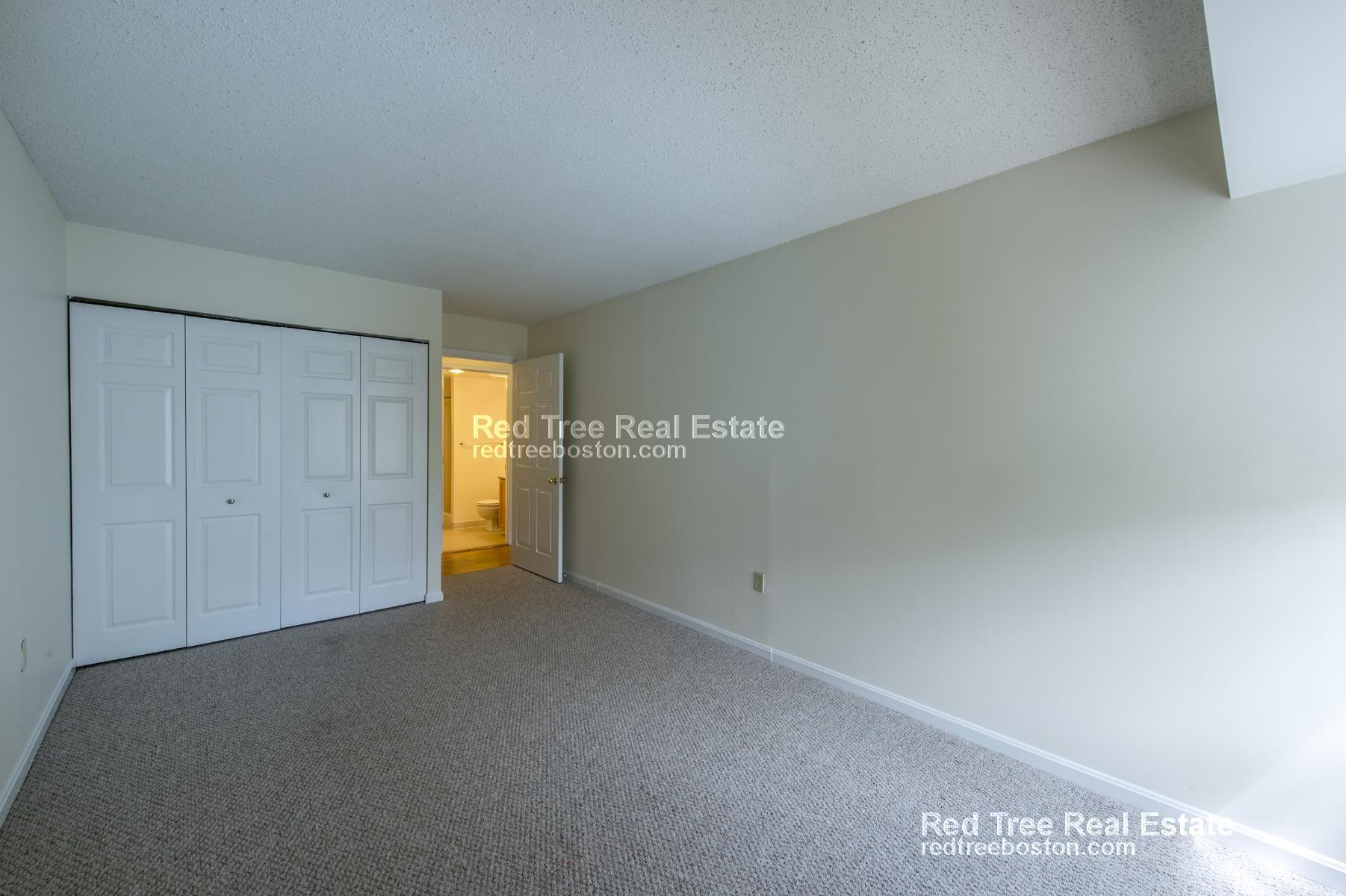 Building Photo - 345 Franklin St