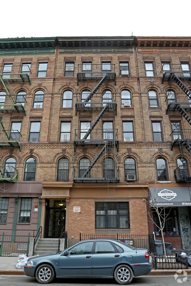 Building Photo - 392 Manhattan Ave