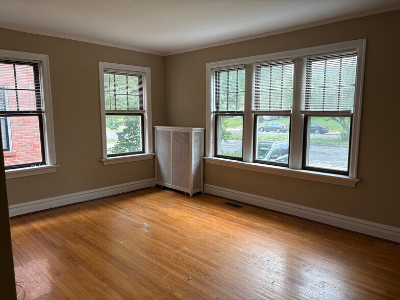 Living room - 7327 Pershing Ave